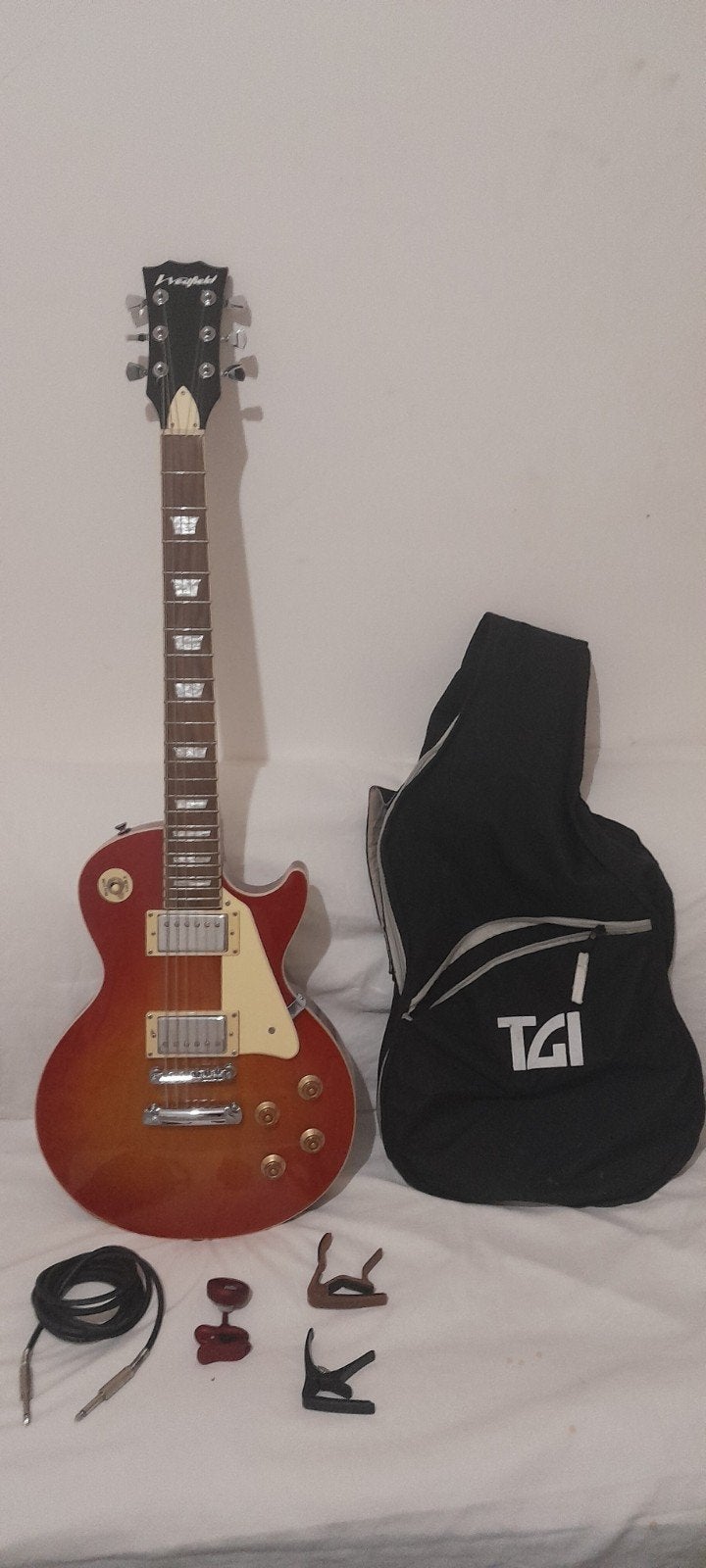 guitare électrique comme neuf complet, Musique & Instruments, Enlèvement ou Envoi, Comme neuf, Solid body, Avec ampli