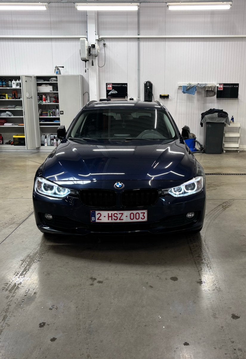 BMW 318d F31 242000km te koop, Euro 5, Boîte manuelle, Noir, 5 portes