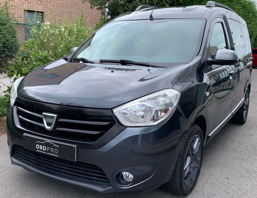Dacia Dokker 1.5 DCI Anniversary / 5 Places / Airco / Gps /, Auto's, Dacia, Voorwielaandrijving, Stof, Euro 6, 4 cilinders