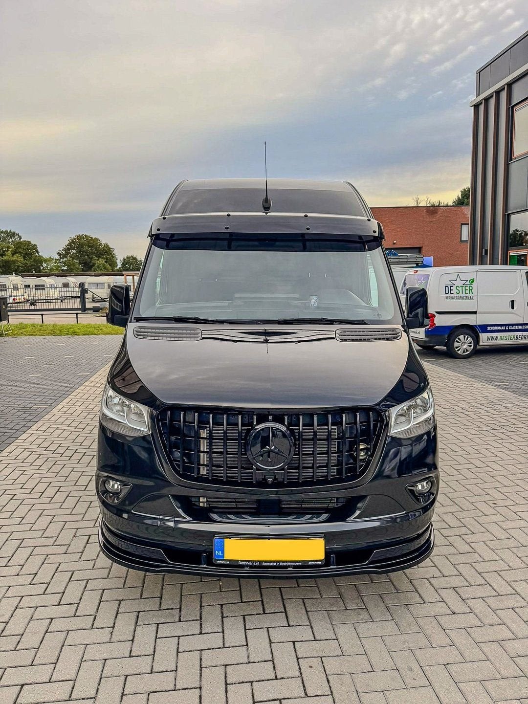Zonneklep Sun Visor Mercedes Benz Sprinter W907 2018+ zwart, Autos : Pièces & Accessoires, Neuf, -, -, -