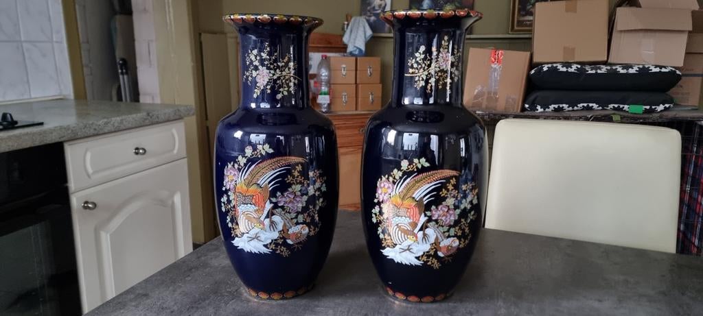 2 Chinese vazen, Antiek en Kunst, Ophalen