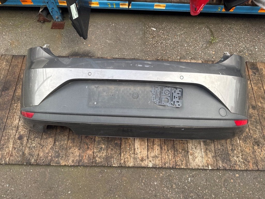 BUMPER ACHTER Seat Leon (5FB) (|5F0807421C|), Auto-onderdelen, Gebruikt, Service@seat.de, Achter, Bumper
