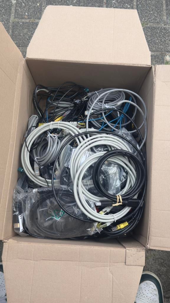 Allerlei kabels Ethernet, XDSL, HDMI, Informatique & Logiciels, Pc & Câble réseau, Enlèvement, Comme neuf