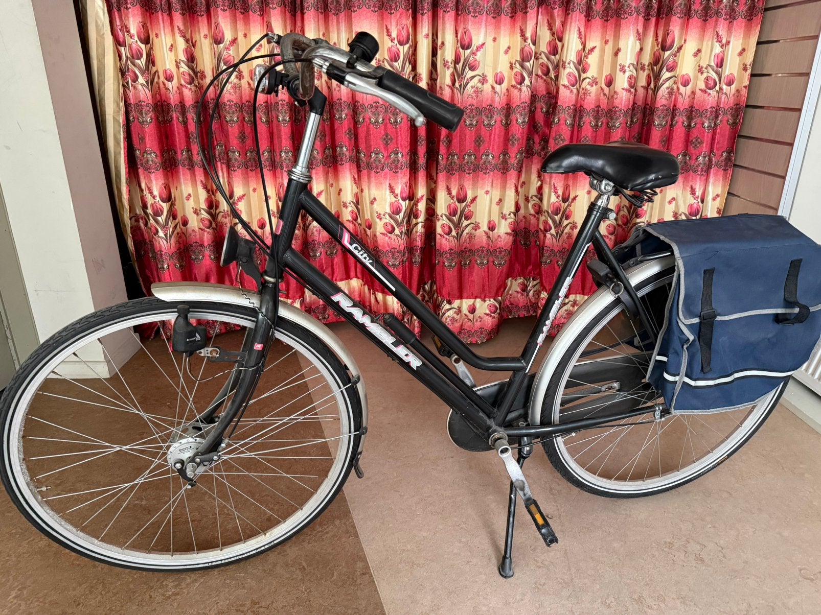 Damesfiets, Enlèvement, Utilisé