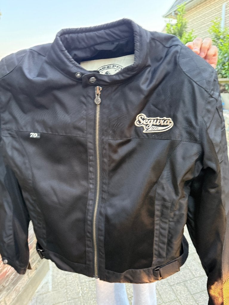 Vespa GTS griggio, Ophalen, 125 cc, Zo goed als nieuw, Benzine