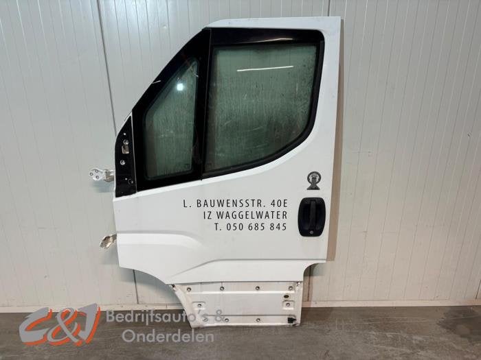 Portière 2portes gauche d'un Iveco New Daily (WIT), -, 3 mois de garantie, Utilisé, Porte