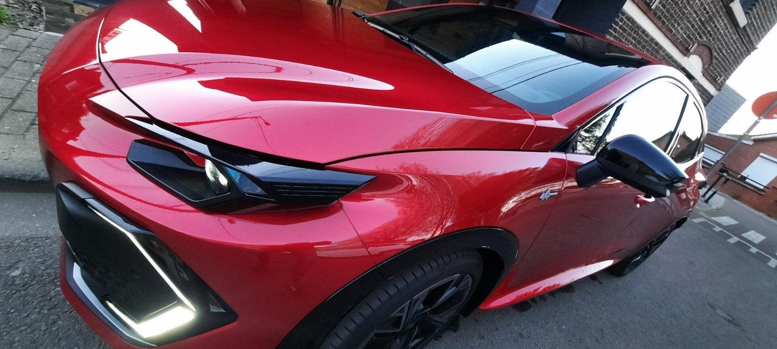 Superbe Renault clio alpine 160 chevaux hybride automatique, Autos, Achat, Automatique, Particulier, Clio