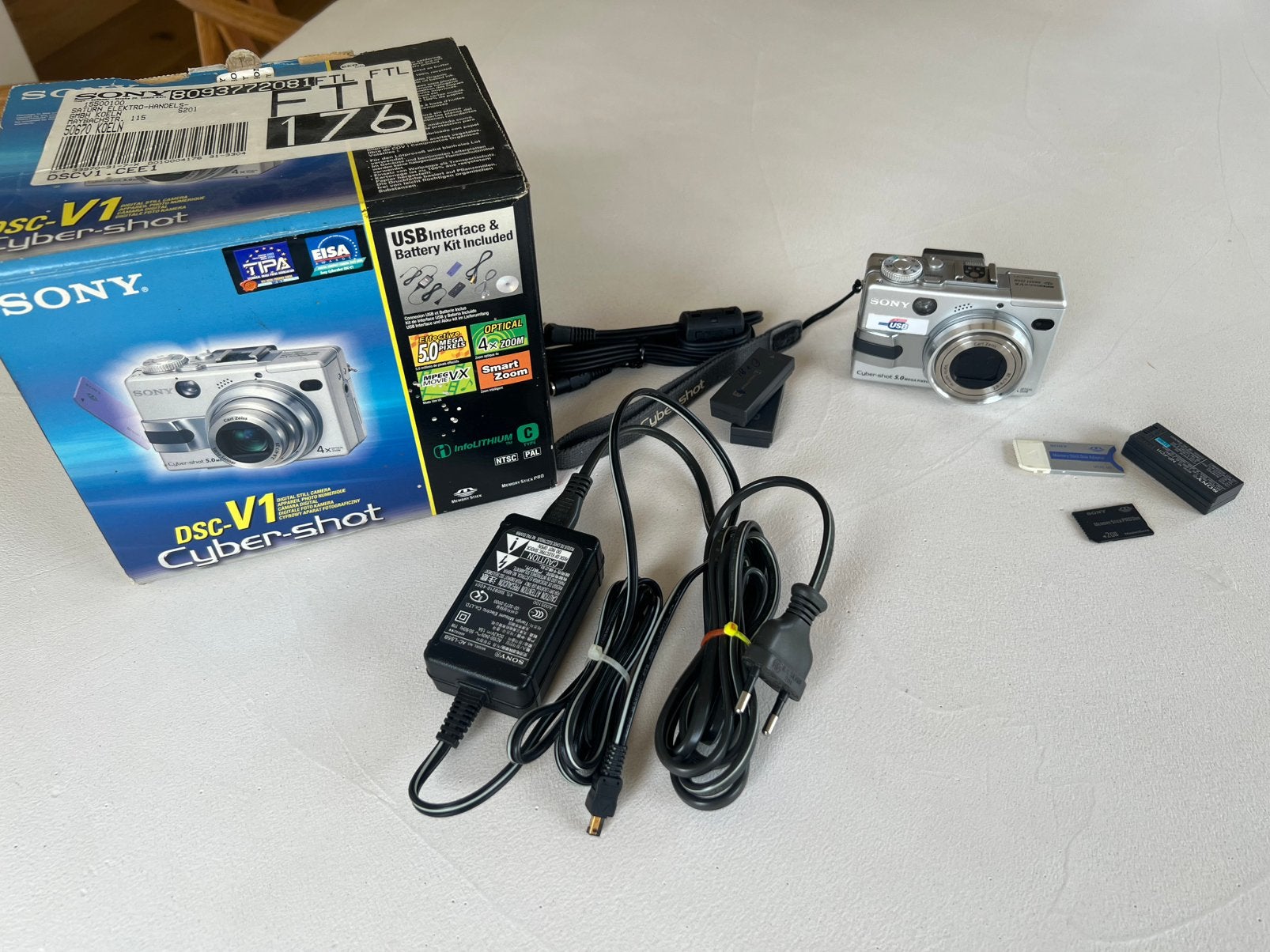 Sony Cyber-shot DSC-V1, Ophalen, Compactcamera, Sony, 4 t/m 7 keer
