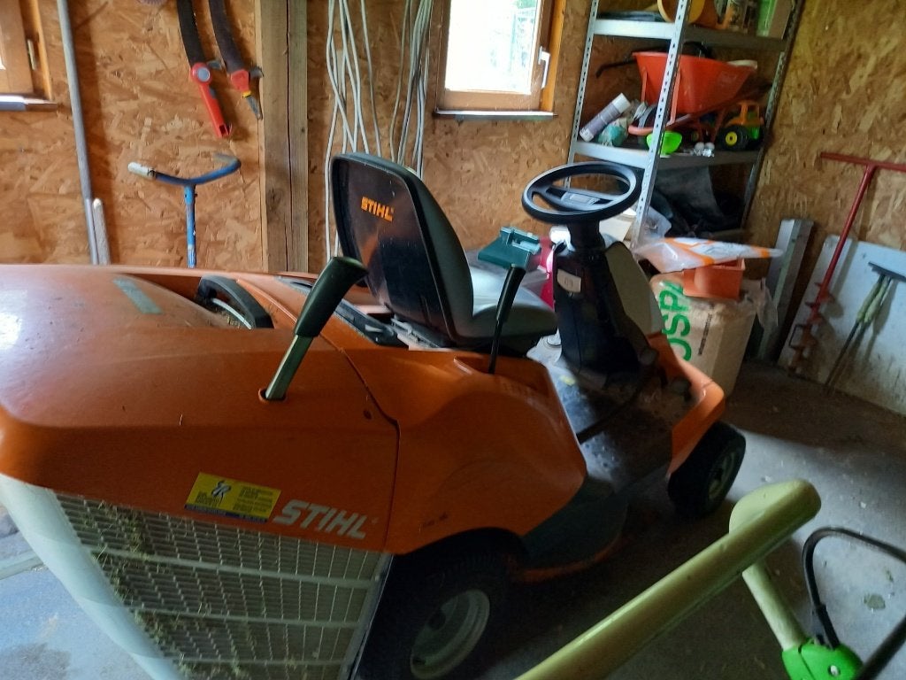 tracteur tondeuse, Jardin & Terrasse, Enlèvement, Moins de 90 cm, Démarrage électrique, STIHL