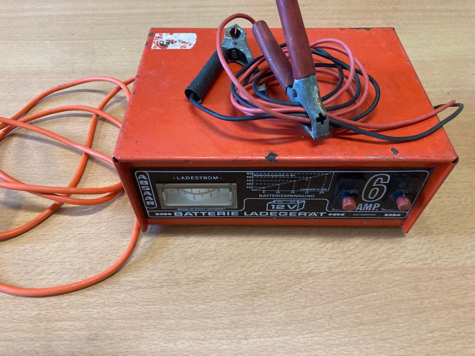 Batterij lader, Ophalen, Gebruikt