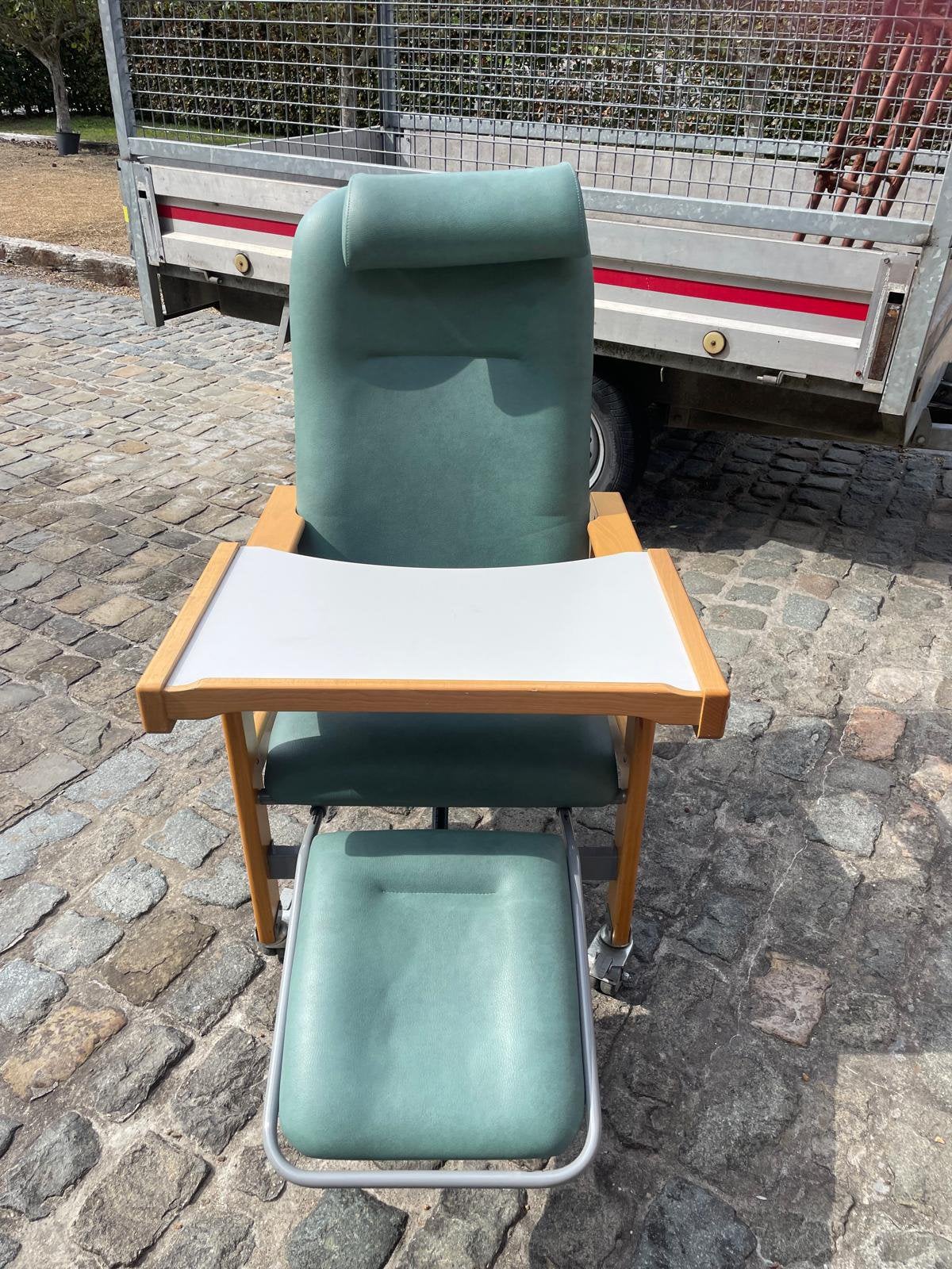 Geriatrische stoel met afneembare onderdelen, Maison & Meubles, Chaises, Autres couleurs, Comme neuf, Synthétique, Enlèvement