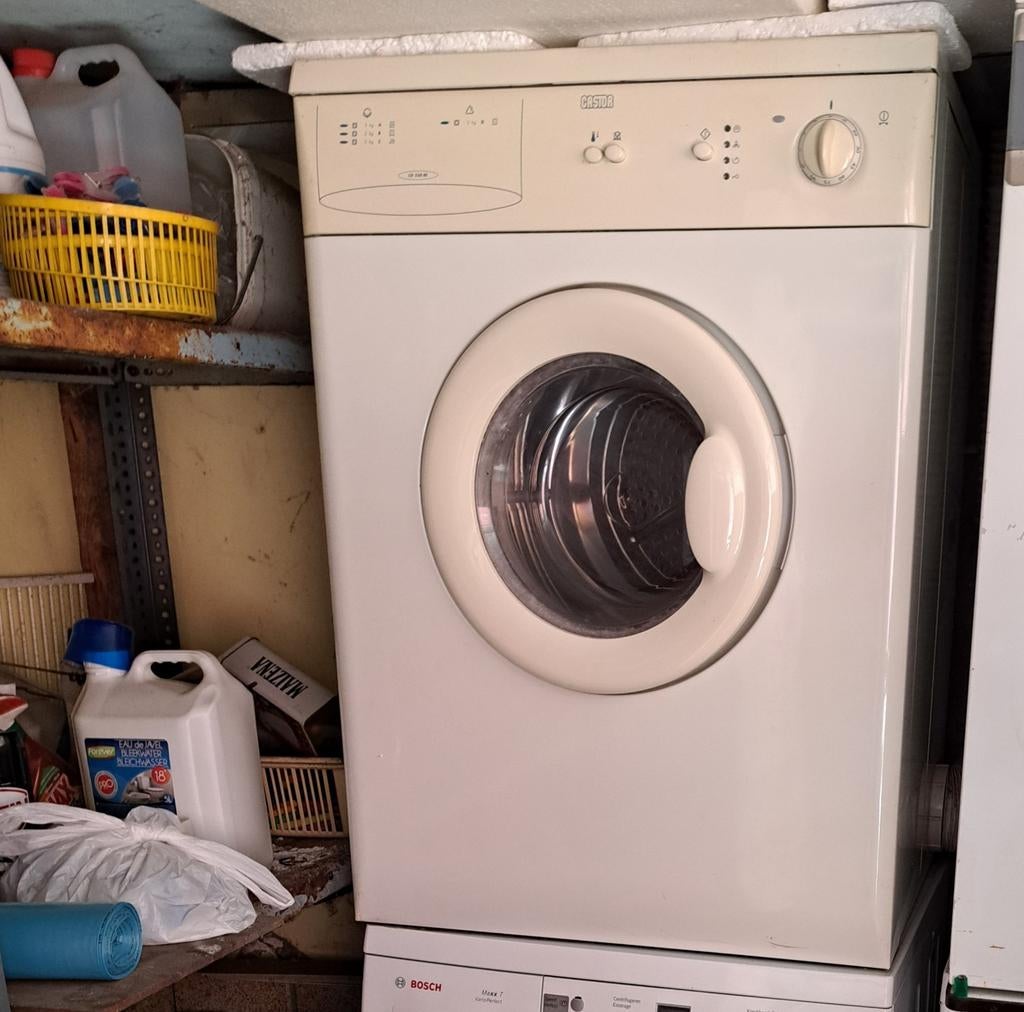 Door overlijden te koop.Droogkast met afvoer, Ophalen