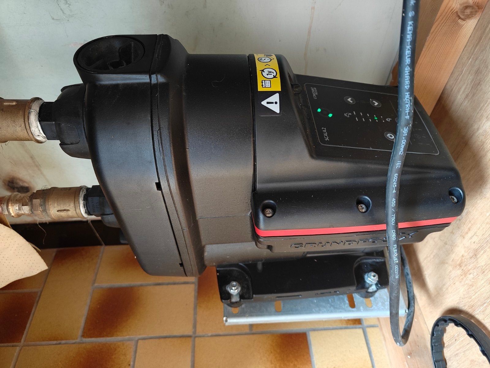 Grundfos SCALA2 3-45 Drukverhogingspomp /Regenwaterpomp('23), Ophalen, Hydrofoorpomp