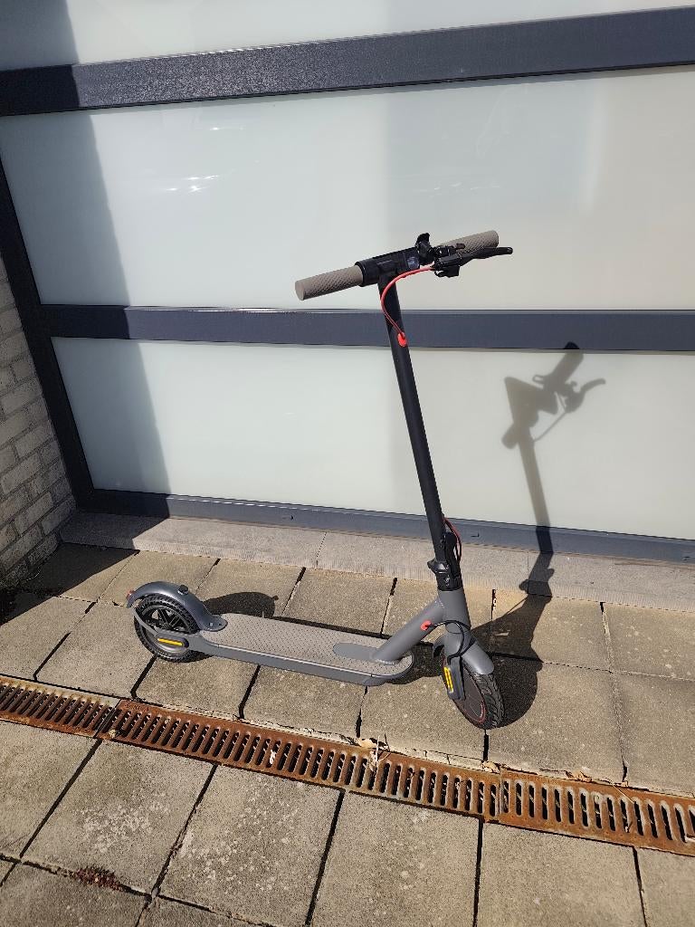 Trottinette électrique adulte, Enlèvement, Comme neuf, Step électrique (E-scooter), Vicons