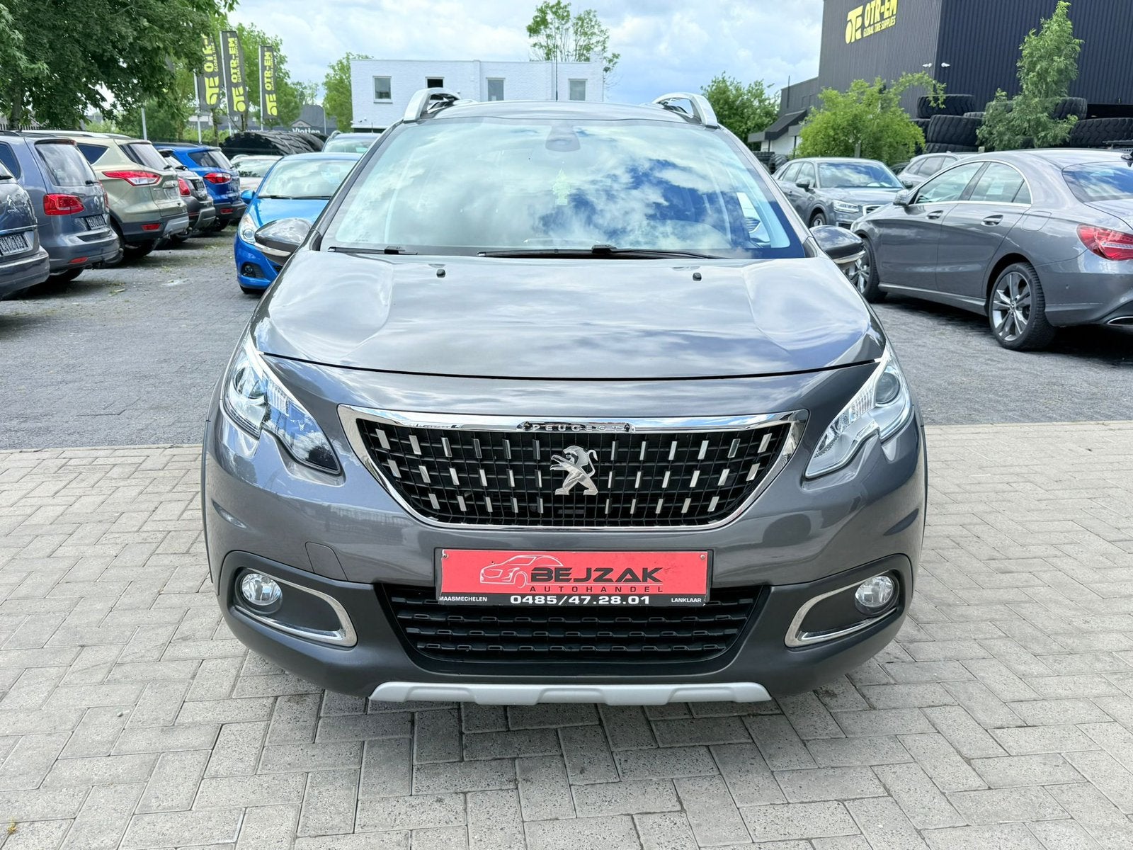 Peugeot 2008 Allure 1.2i Automaat Euro6b 1jaar garantie, Auto's, Peugeot, Automaat, Euro 6, Bedrijf, https://public.car-pass.be/vhr/2cceaafc-b2fc-40ae-bb9b-337e3caa9bf9