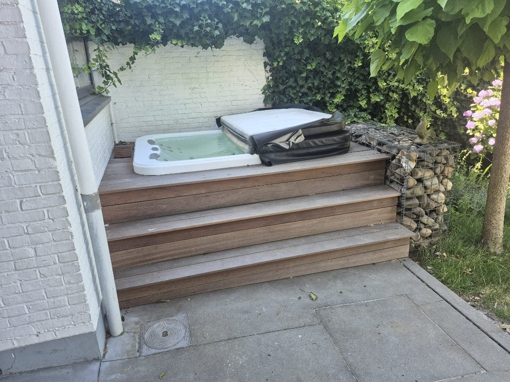 Jacuzzi  koop:voor 3 personen – volledig werkend, Tuin en Terras, Ophalen, Gebruikt, Inbouw, Trap