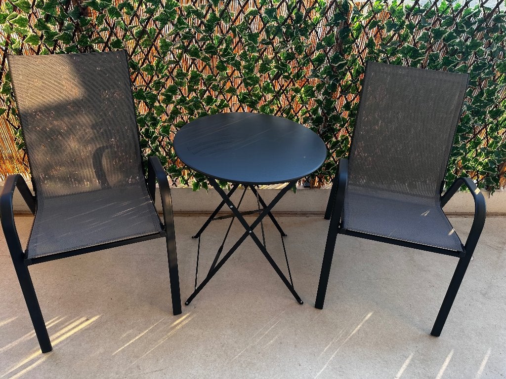 Deux neufe chaises et une table de jardin, Enlèvement, Neuf