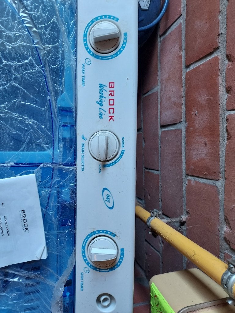 Miniwasmachine met centifuge, Elektronische apparatuur, Wasmachines, Ophalen, Minder dan 4 kg, Bovenlader, 85 tot 90 cm