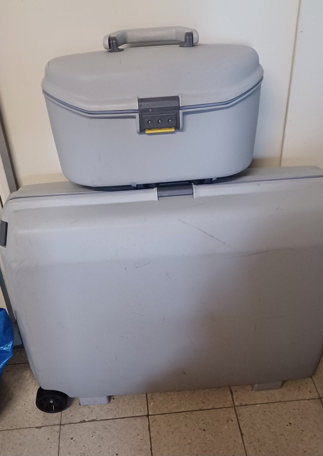 valies + beauty case, Handtassen en Accessoires, Ophalen