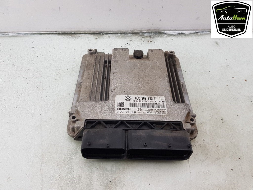 CALCULATEUR MOTEUR ECU Volkswagen Touran (1T1 / T2), Robert Bosch AG, Volkswagen, Utilisé, Robert-Bosch-Allee 1
74232  Abstatt, DE