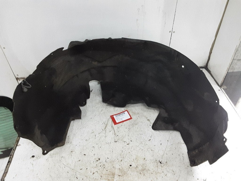 PARE BOUE ARRIERE DROIT C (W205) (A2056900830), Mercedes-Benz, Garde-boue, Mevr. I. Hauben, Utilisé