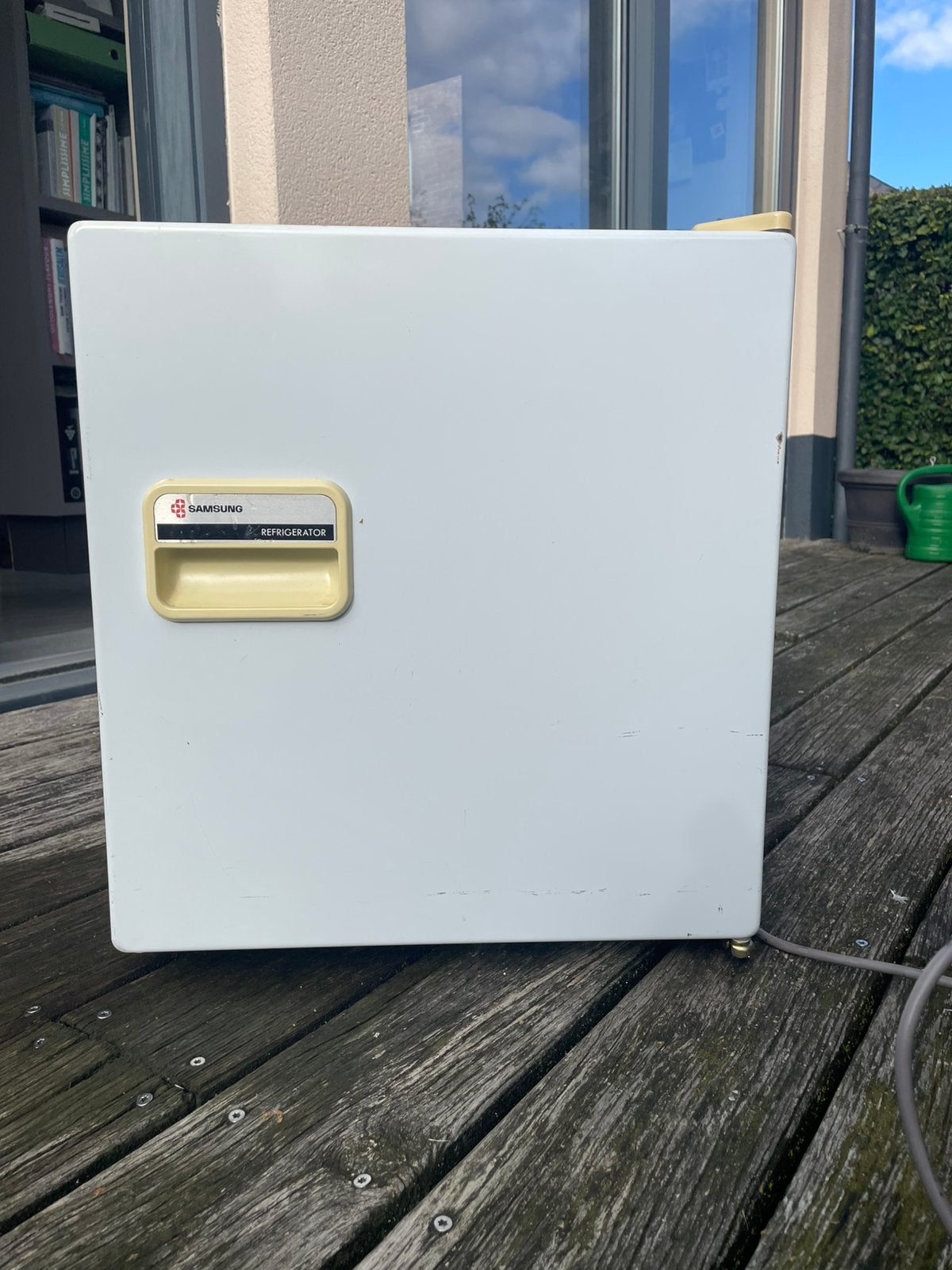 Samsung minikoelkast van 48 liter, Ophalen, Gebruikt, Minder dan 85 cm, Minder dan 75 liter