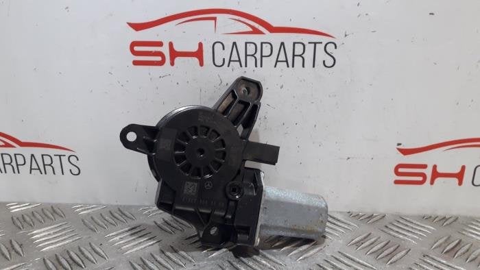 Moteur de vitre portière d'un Mercedes A-Klasse, 3 mois de garantie, Utilisé, -, -