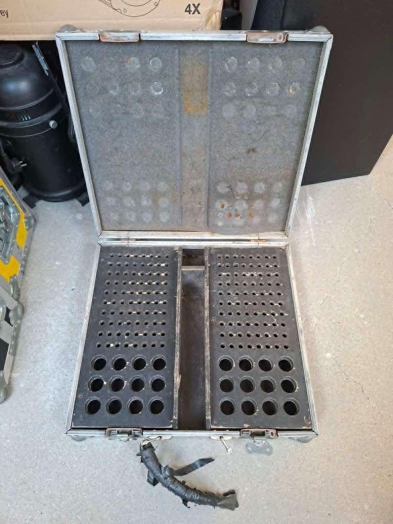 truss pen/clips flightcase, Muziek en Instrumenten, Ophalen, Gebruikt, Flightcase