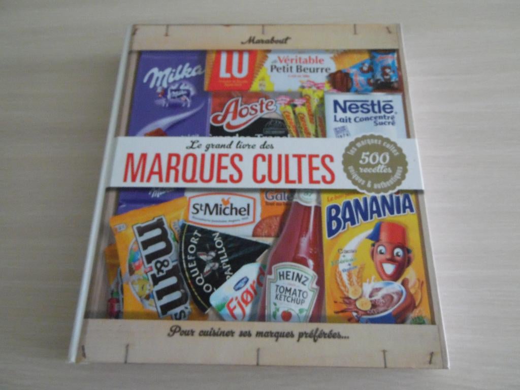 LE GRAND LIVRE DES MARQUES CULTES SAISON 1 ET SAISON 2, Enlèvement ou Envoi, Comme neuf, Gâteau, Tarte, Pâtisserie et Desserts