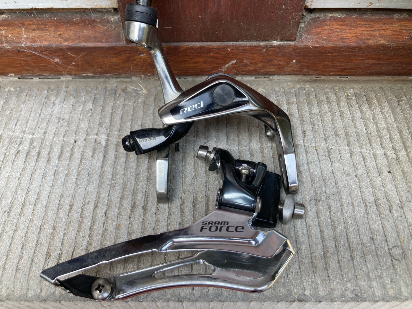 Rouge Sram. Pièces de vélo de route Sram Force, Enlèvement ou Envoi, Comme neuf