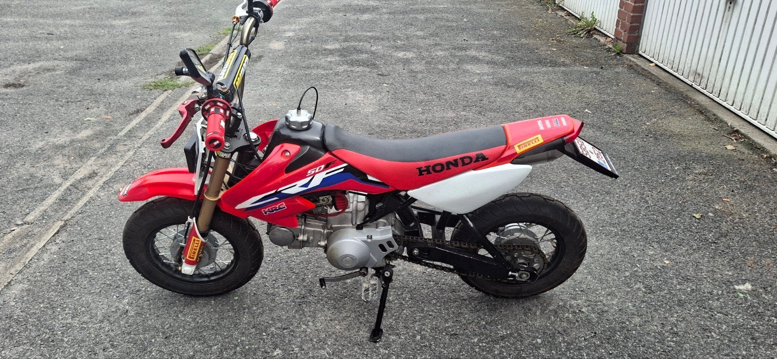 honda crf straatlegale  B klasse, Fietsen en Brommers, Ophalen, Gebruikt, Honda crf 50, 49 cc