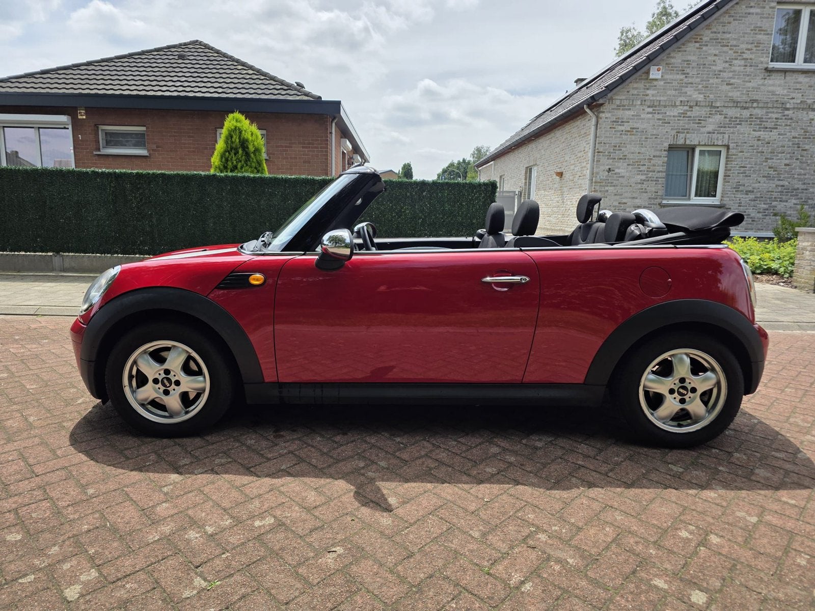 Mini Cooper Cabriolet 1.6 i 151000 km ‼️ BLUE SMOKE ‼️ euro4, 4 zetels, 4 cilinders, Cabriolet, Electronic Stability Program (ESP)