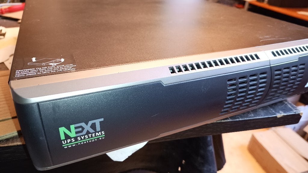 UPS NEXT LOGIXRT 2U 2000/1800 W --double conv-m/z NMC, Envoi, Utilisé