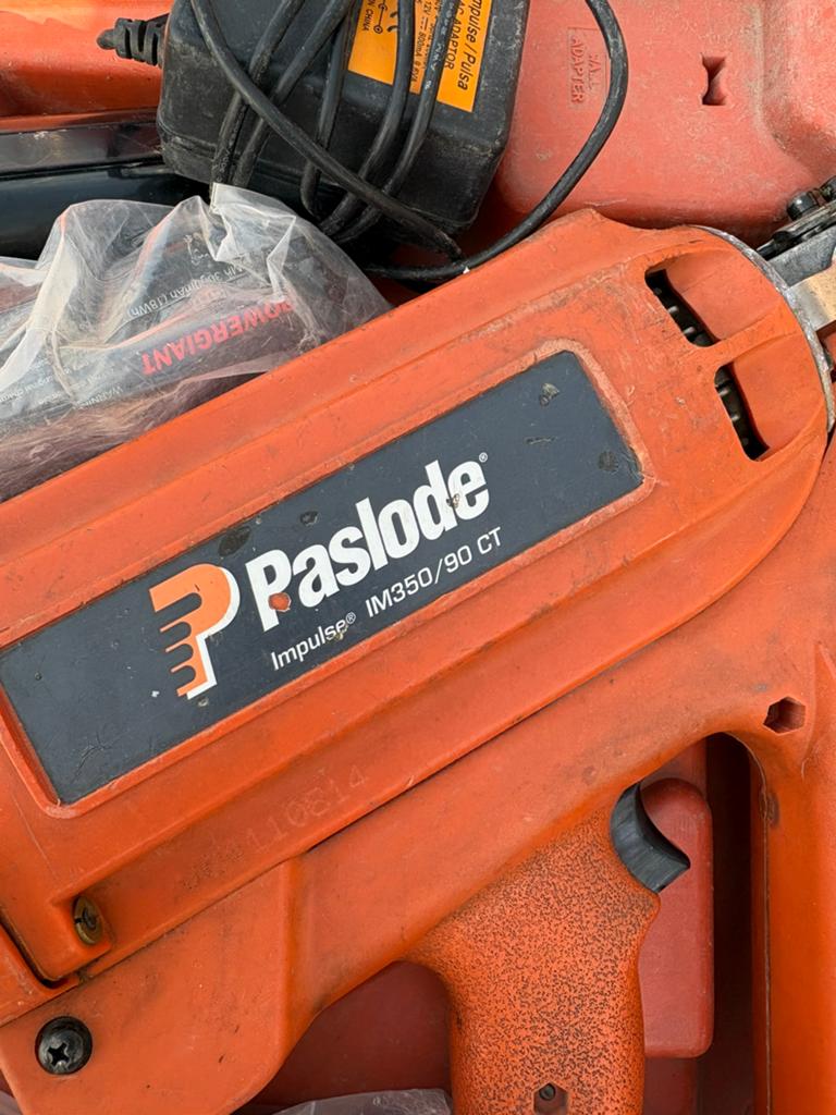 Cloueuse Paslode Impulse IM350/90., Bricolage & Construction, Outillage | Foreuses, Utilisé, Autres types, Enlèvement