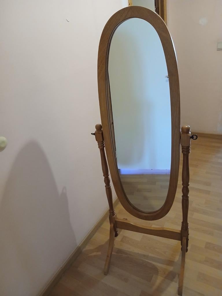Miroir psyché, Enlèvement