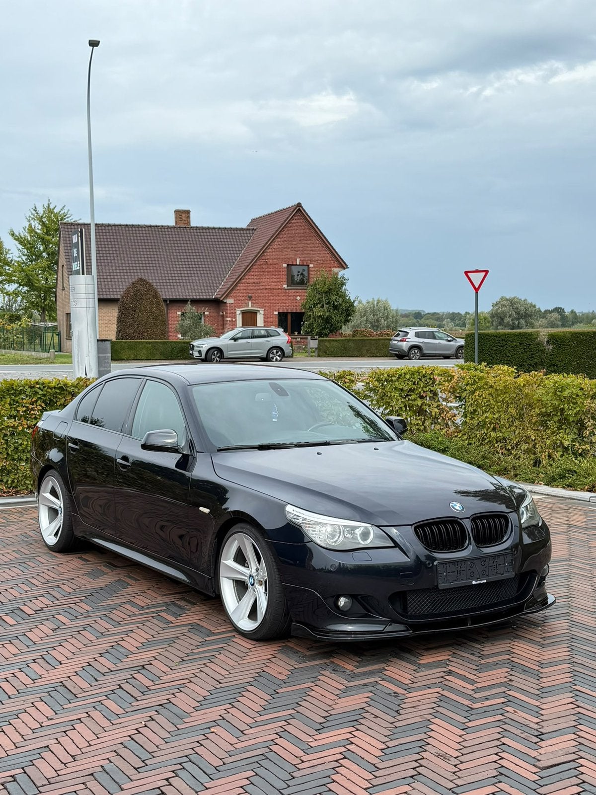 BMW 520d / CARBON SCHWARZ! / M-PAKKET! / EURO 5! / GEKEURD!, Achterwielaandrijving, Zwart, Automatische klimaatregeling, Zwart