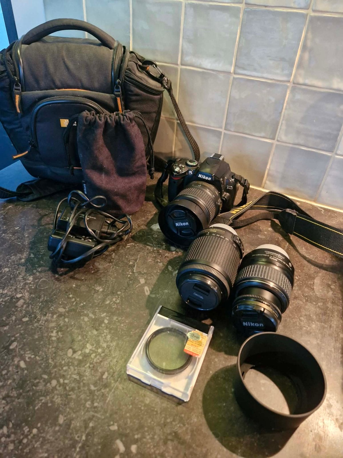 Nikon D40 DSLR fotocamera – complete set met meerdere lenzen, Enlèvement ou Envoi, Comme neuf