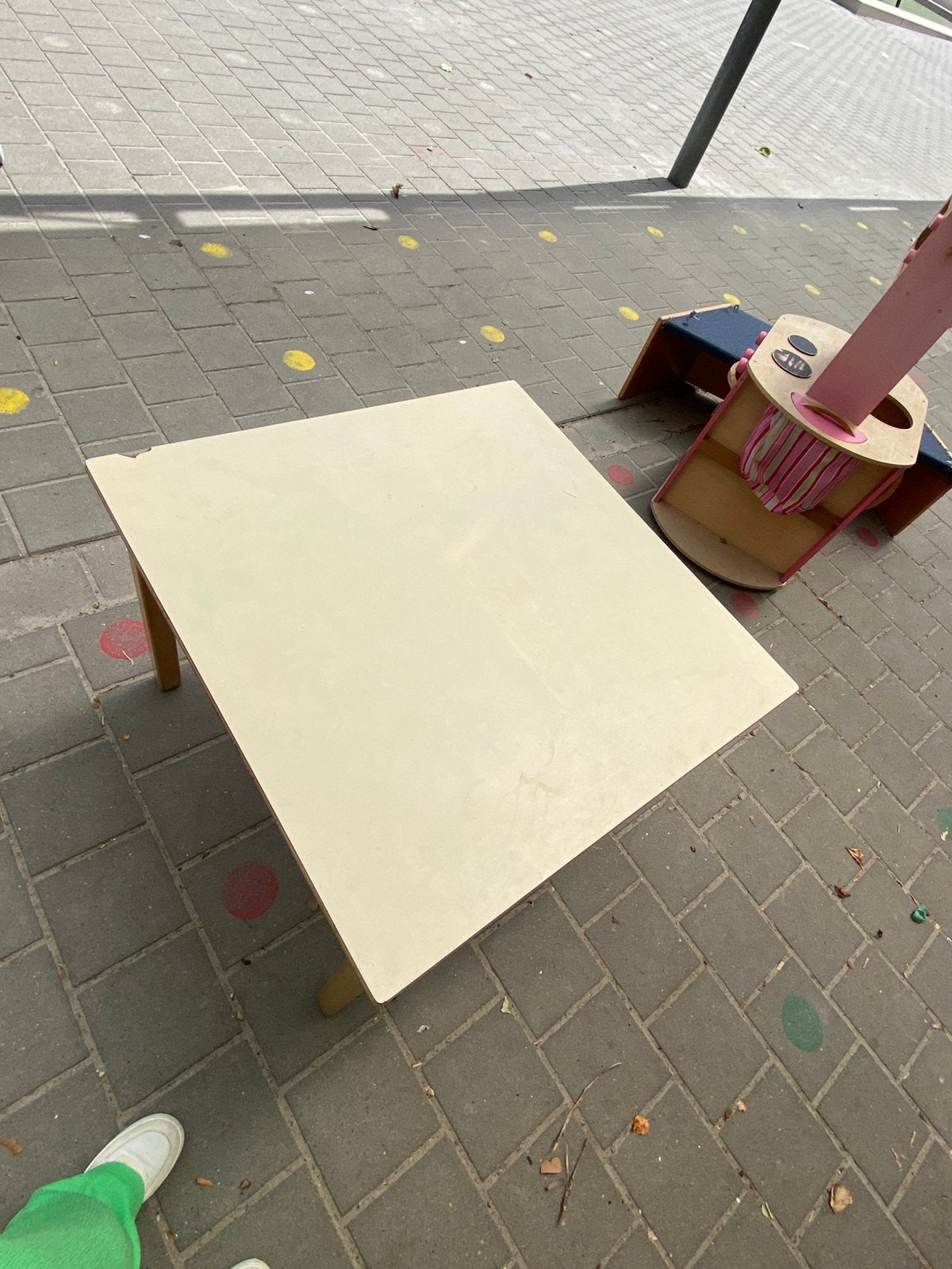 Kindertafel, Enfants & Bébés, Chambre d'enfant | Tables & Chaises, Enlèvement, Utilisé, Table(s)