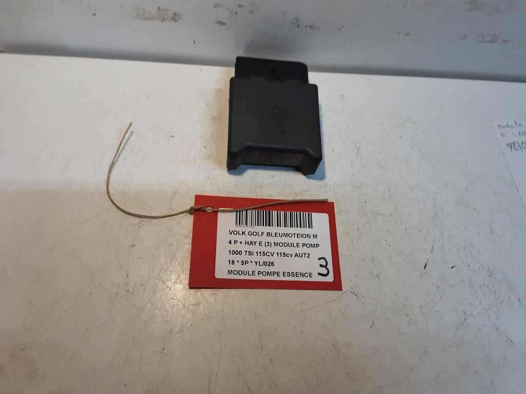 ORDINATEUR POMPE A CARBURANT Golf Sportsvan (AUVS), Volkswagen, Volkswagen AG, Utilisé, Kundenbetreuung@volkswagen.de