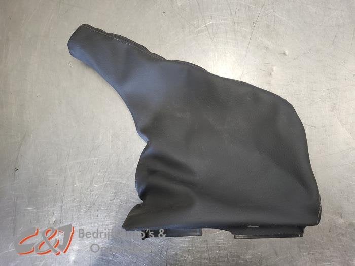 Enveloppe levier frein à main d'un Opel Vivaro, -, Opel, 3 mois de garantie, Utilisé