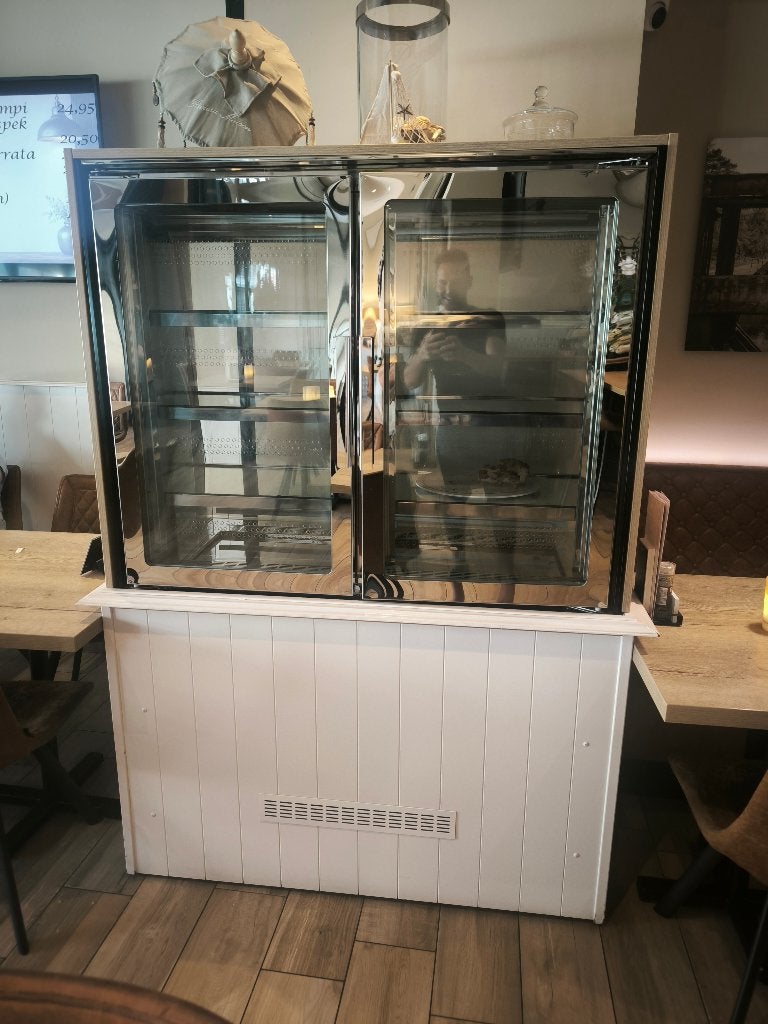 Gebak/ vitrine, Ophalen, Gebruikt, Koelen en Vriezen