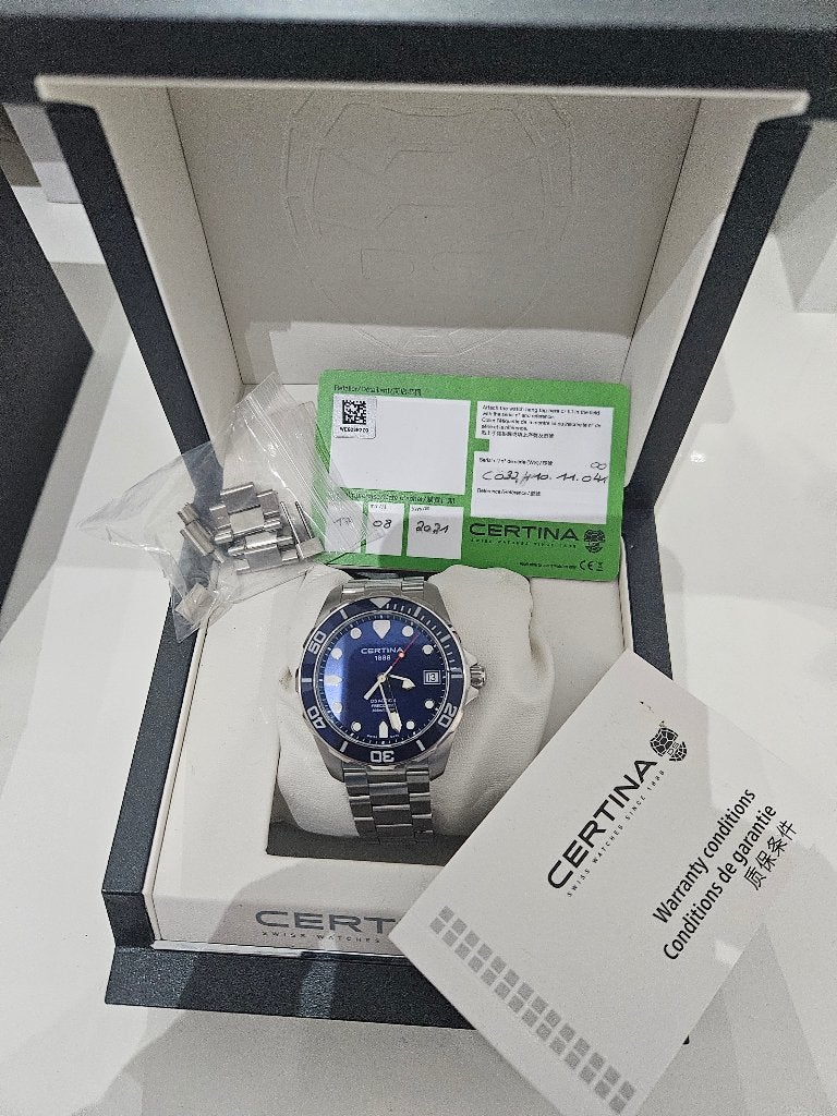 Certina DS action, Handtassen en Accessoires, Horloges | Heren, Overige merken, Staal, Staal, Polshorloge