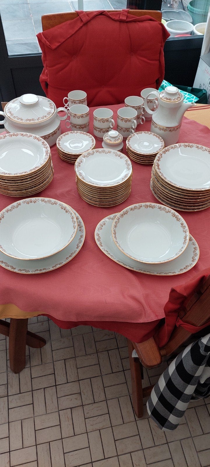 bijna volledig eet en koffieservies kronester bavaria, Ophalen of Verzenden