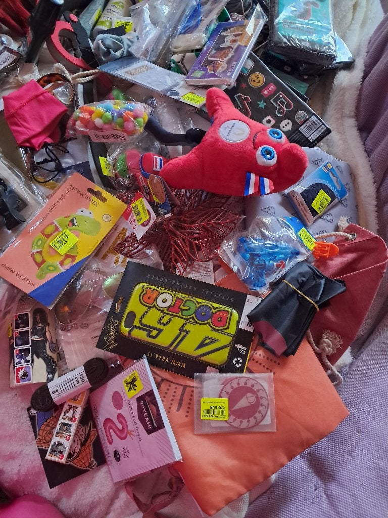 beau lot de brocante tout du neuf, Enlèvement, Neuf
