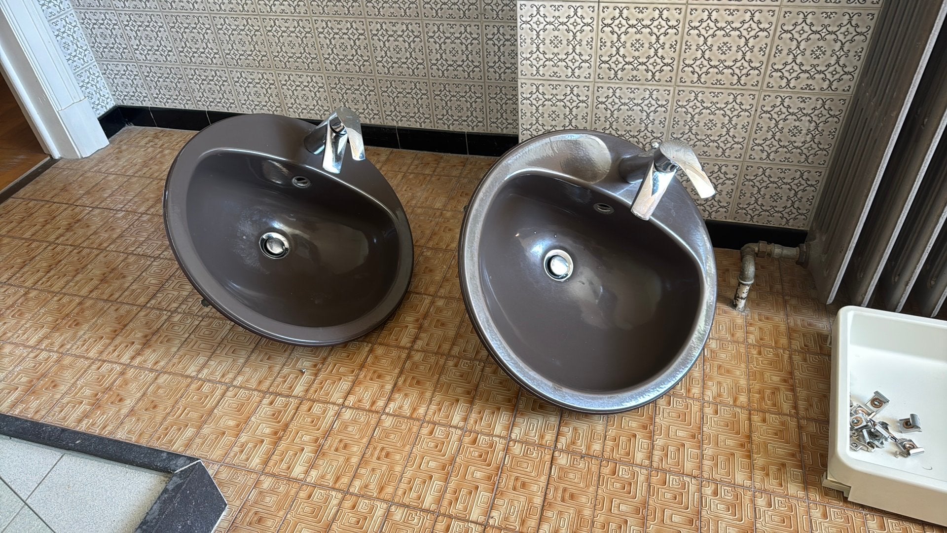 Retro lavabo, Doe-het-zelf en Bouw, Sanitair, Ophalen, Gebruikt, Kraan