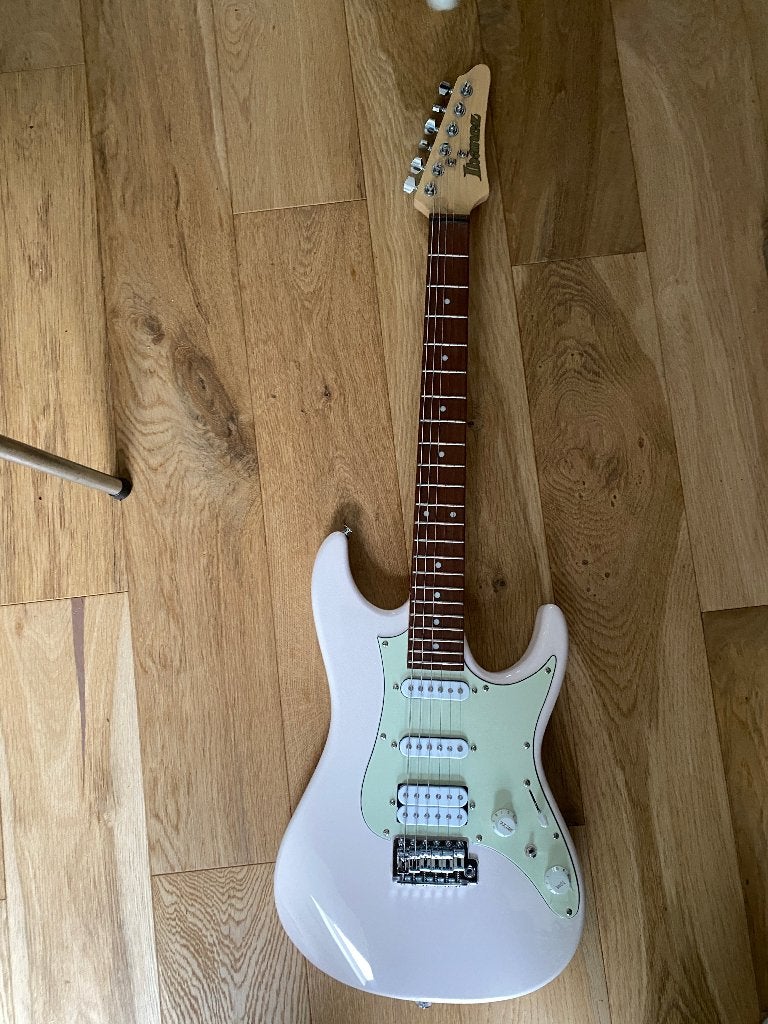 Starterset: Ibanez AZES40 VOX amPlug gitaar tas en plectrums, Muziek en Instrumenten, Ophalen, Ibanez, Nieuw, Met versterker