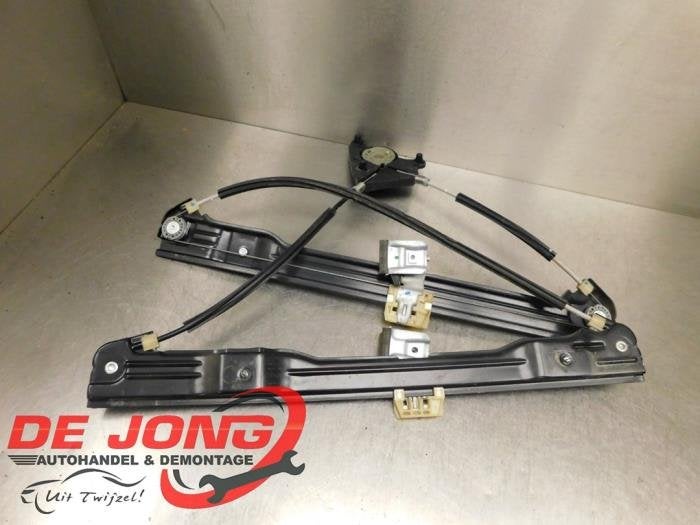 Mécanique vitre 2portes avant gauche d'un Volkswagen Caddy, Autos : Pièces & Accessoires, Volkswagen, -, 3 mois de garantie, Utilisé