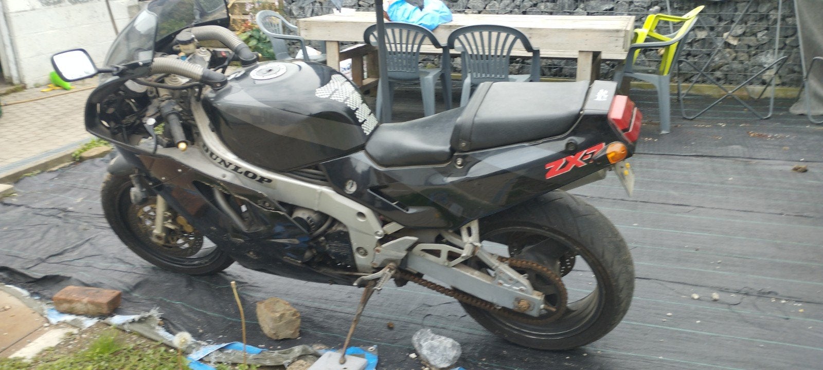Zxr stinger h1, Motos
