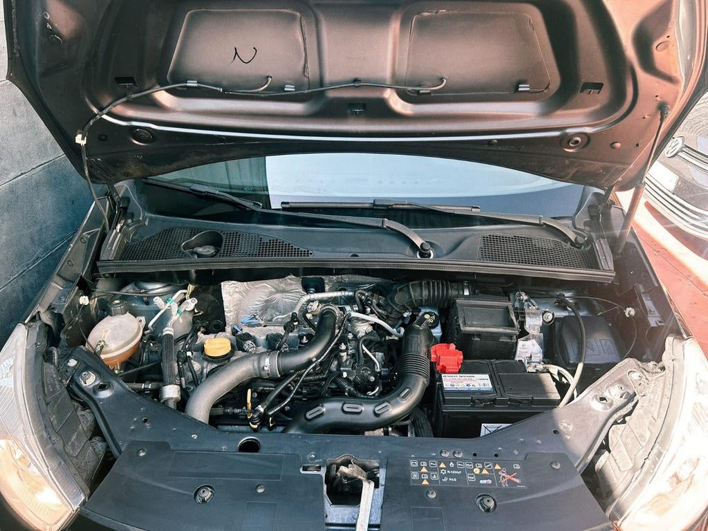 Pièces carrosserie moteur neuves et occasion aux prix cassé