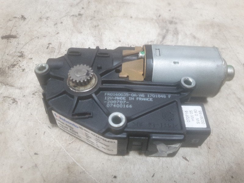 MOTOR RAAMMECHANIEK DAK S-type (X200) (4r83-f53508-aa), Campus Kronberg 7
61476  Kronberg im Taunus, DE, Gebruikt, Jaguar, Jaguar Land Rover Deutschland GmbH